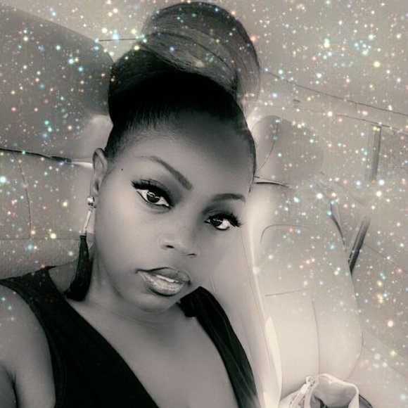 Meet your Posher, Posh - Picture 1 of 5